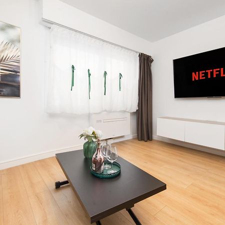 Monaco border, renovated studio, private parking Beausoleil Esterno foto