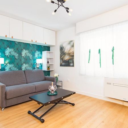 Monaco border, renovated studio, private parking Beausoleil Esterno foto